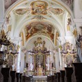 reich verzierter Innenraum