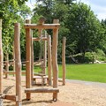 Stangen und Seile zum Balancieren
