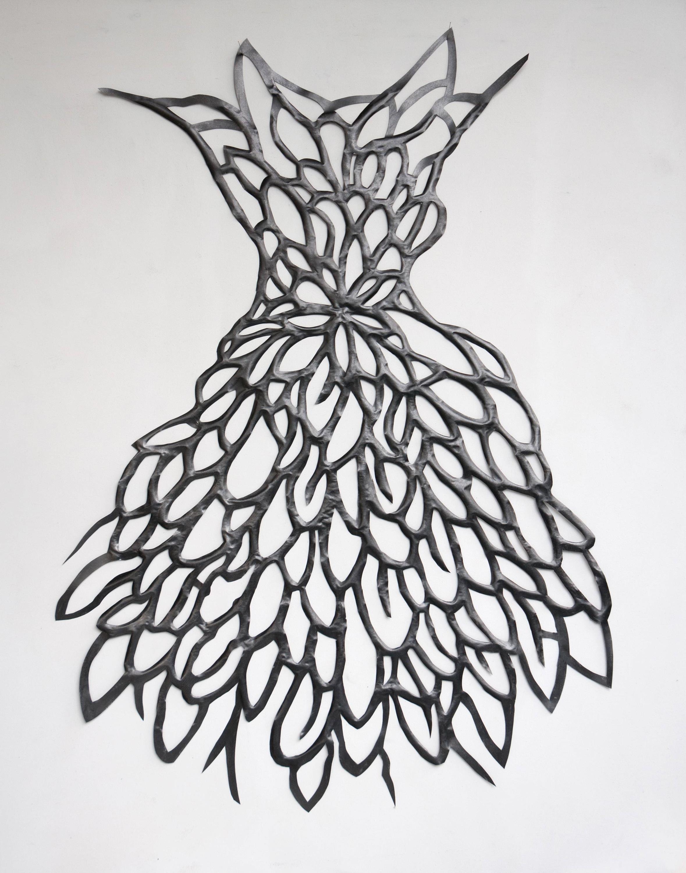 Burga Endhardt, o. T. (Serie Gewand), Graphit auf Transparentpapier, 2017, 121x102 cm Bildnachweis: Burga Endhardt Leider haben wir keinen Alternativtext zu diesem Bild, aber wir arbeiten daran.