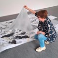 Der Bezirk Schwaben ruft junge Kunstschaffende auf, den Ost-West-Dialog künstlerisch darzustellen - Foto: Nadine Seligmann